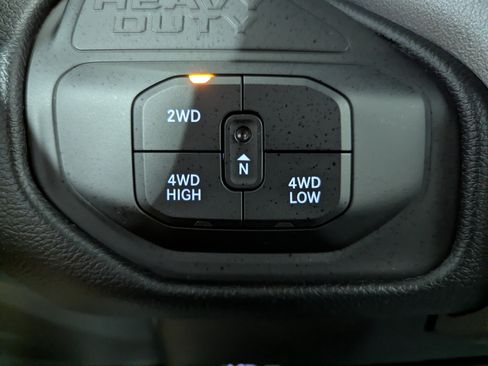 Used 2026 RAM 2500 Big Horn AWD/4WD image 18