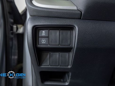 Used 2019 Honda CR-V LX image 13