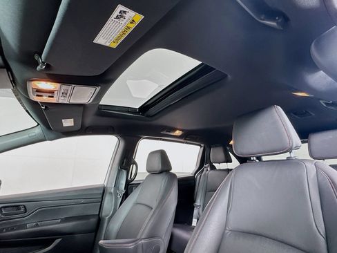 Used 2024 Honda Odyssey Sport image 15
