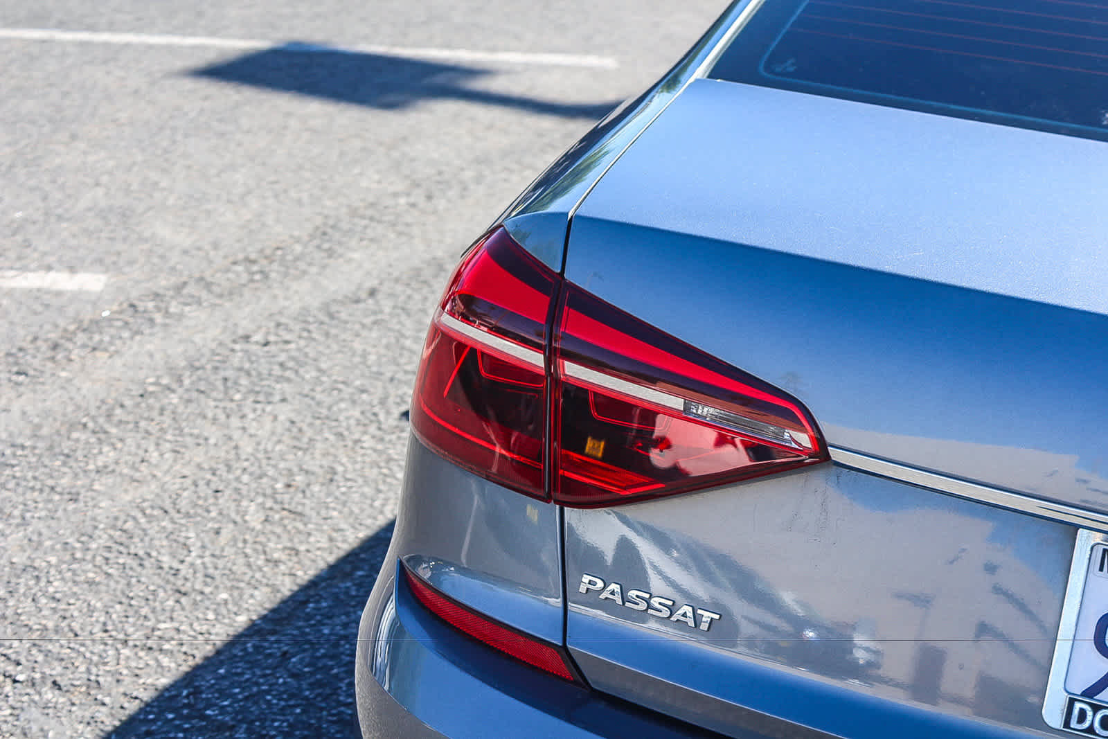 Used 2017 Volkswagen Passat 1.8T R-Line FWD image 8