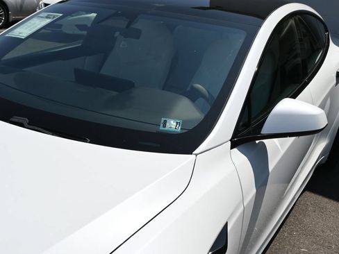 Used 2023 Tesla Model S AWD/4WD image 5