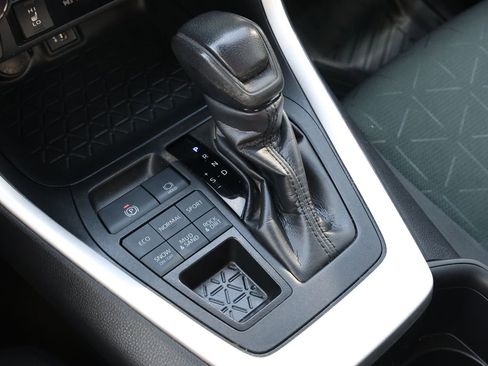 Used 2024 Toyota RAV4 XLE w/ Weather Package image 23