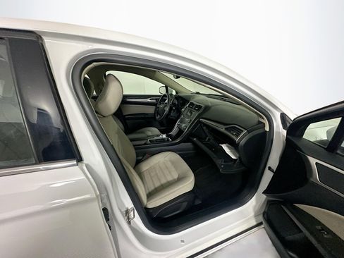 Used 2019 Ford Fusion S image 29