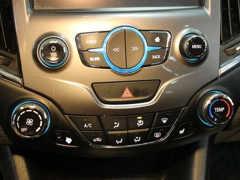 Used 2018 Chevrolet Cruze LT image 23