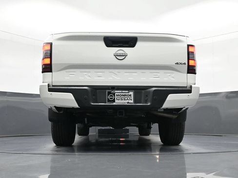 Certified 2025 Nissan Frontier SV AWD/4WD image 25