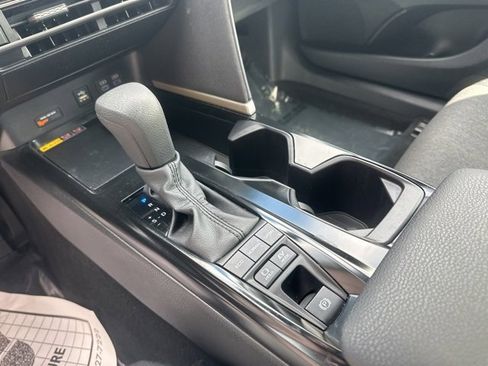 Used 2025 Toyota Camry LE image 24