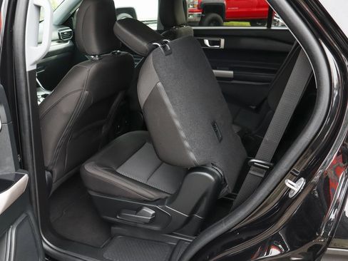 Used 2023 Ford Explorer XLT w/ Class IV Trailer Tow Package image 37