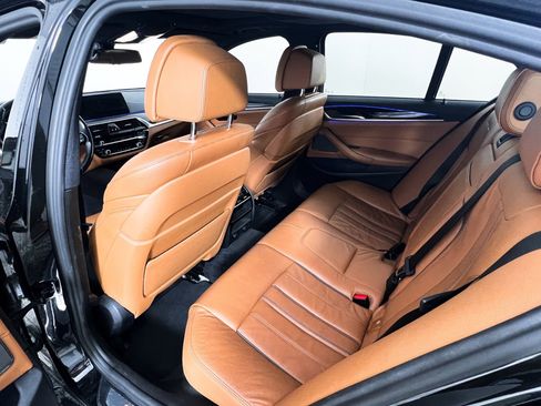 Used 2017 BMW 530i image 18