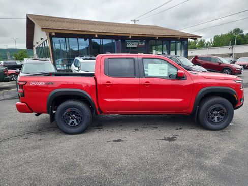 New 2026 Nissan Frontier PRO-4X w/ Tow Package AWD/4WD image 9