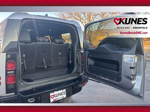 Used 2024 Land Rover Defender 130 X-Dynamic SE AWD/4WD image 42