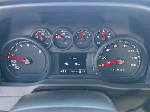 Certified 2025 Chevrolet Silverado 1500 Custom image 26