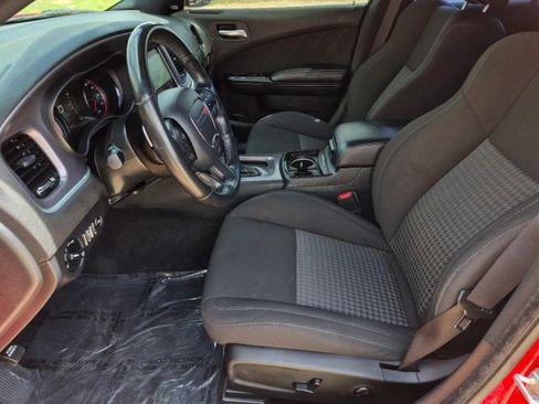 Used 2020 Dodge Charger GT w/ Blacktop Package RWD image 9