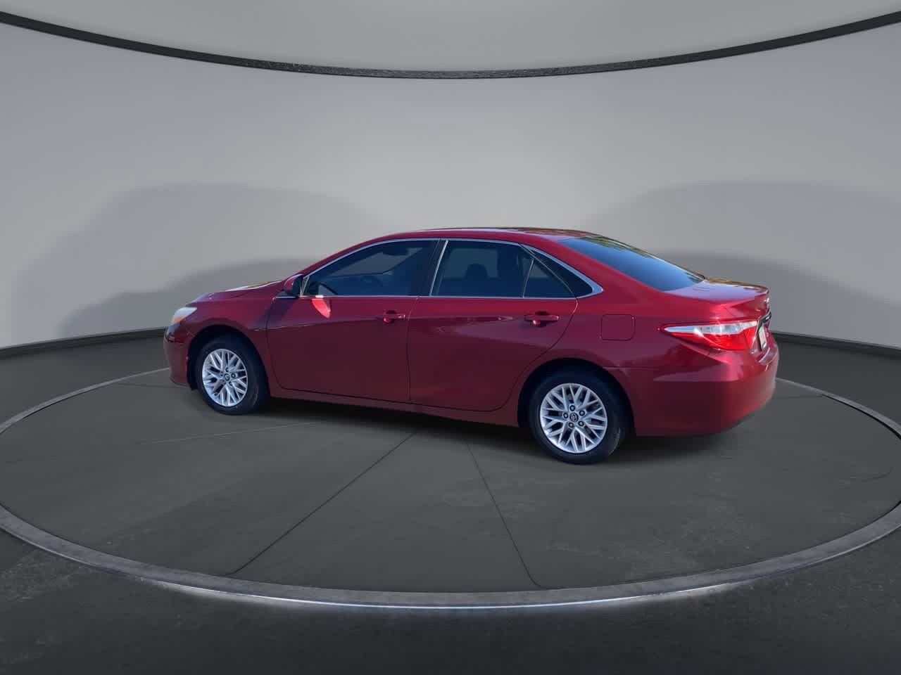Used 2017 Toyota Camry LE FWD image 7