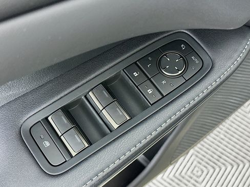 New 2026 Lexus RX 350h image 18