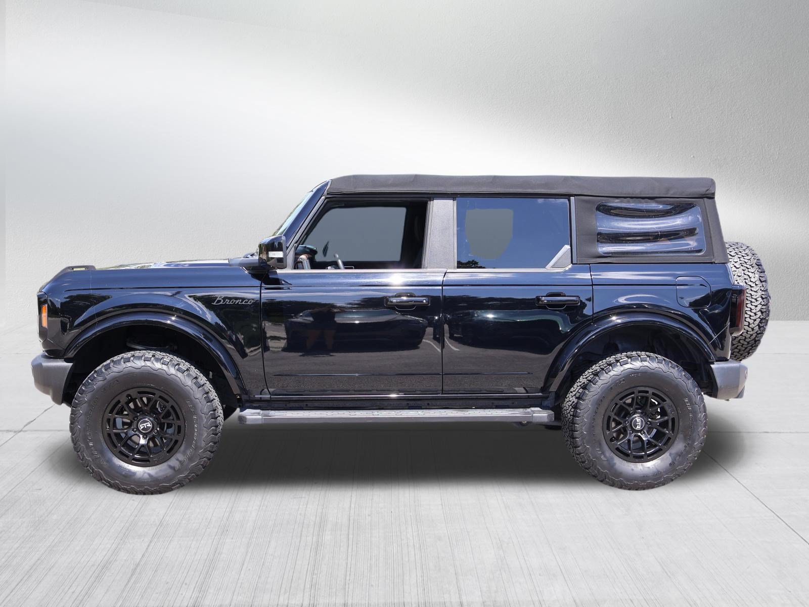 Used 2021 Ford Bronco Outer Banks AWD/4WD image 4