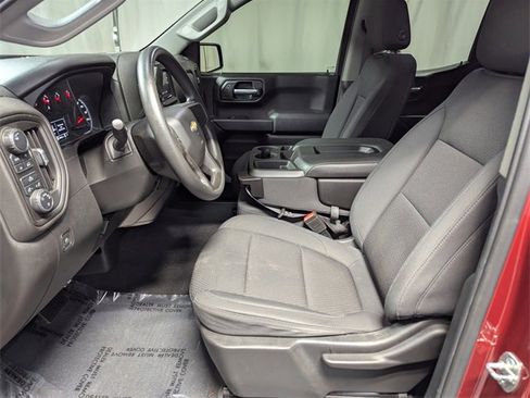 Used 2020 Chevrolet Silverado 1500 Custom w/ Custom Value Package image 10