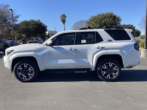 New 2026 Toyota 4Runner TRD Sport image 8
