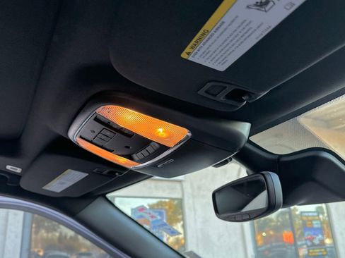 Used 2018 Jeep Grand Cherokee Overland image 31