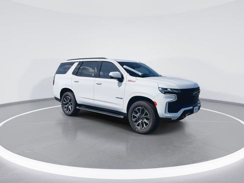 Used 2024 Chevrolet Tahoe Z71 w/ Luxury Package AWD/4WD image 2
