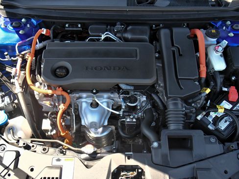 Used 2025 Honda Accord Sport image 46