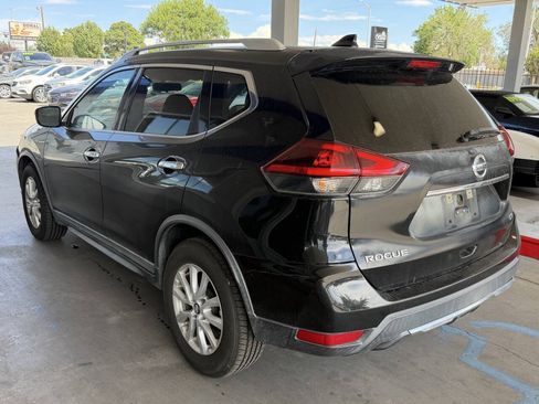Used 2018 Nissan Rogue SV FWD image 6