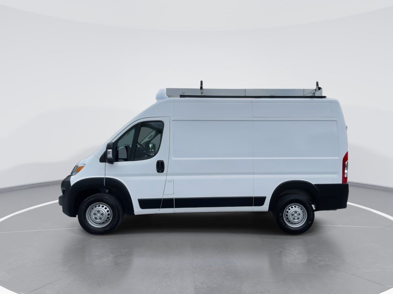 Used 2025 RAM ProMaster 2500 FWD image 10