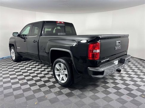 Used 2015 GMC Sierra 1500 SLE w/ SLE Value Package image 5