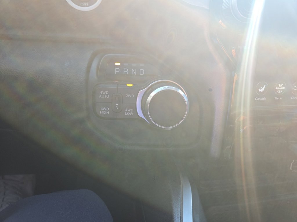 Used 2020 RAM 1500 Big Horn AWD/4WD image 10