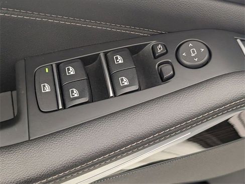 Used 2021 BMW X5 xDrive40i w/ M Sport Package image 12