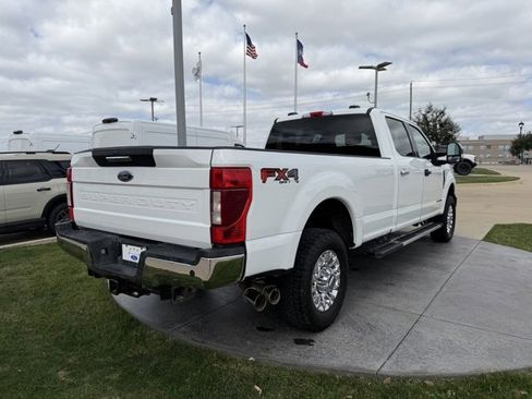 Used 2022 Ford F350 XLT w/ XLT Premium Package image 6