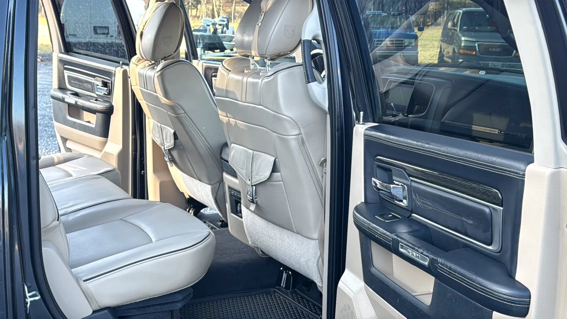 Used 2018 RAM 1500 Limited AWD/4WD image 10