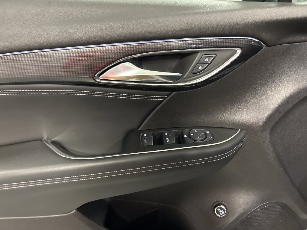 Used 2022 Buick Envision Preferred FWD image 12