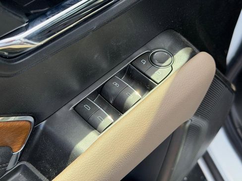 New 2026 GMC Canyon Denali AWD/4WD image 9