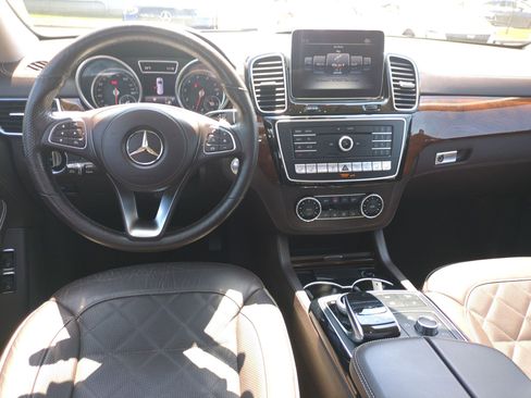 Certified 2018 Mercedes-Benz GLS 450 4MATIC image 31