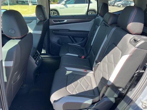 New 2026 Volkswagen Atlas Peak Edition AWD/4WD image 24