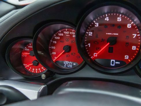 Used 2015 Porsche 911 Carrera image 54