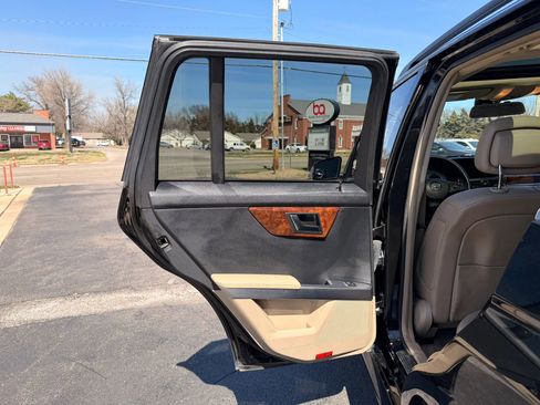 Used 2012 Mercedes-Benz GLK 350 GLK 350 Sport Utility 4D image 19