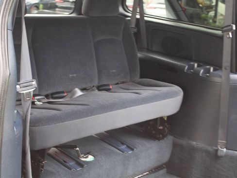 Used 2001 Chrysler Town & Country LX FWD image 36