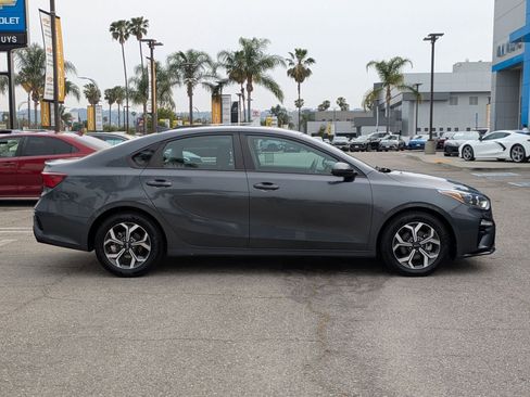 Used 2021 Kia Forte LXS image 4