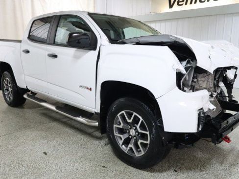 Used 2022 GMC Canyon AT4 w/ Driver Alert Package image 5