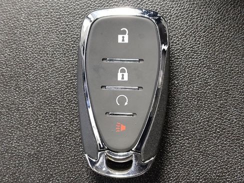 Used 2018 Chevrolet Equinox LS FWD image 32