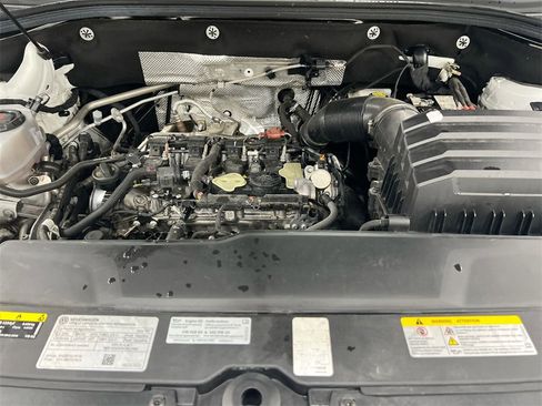 Used 2024 Volkswagen Atlas SE image 24