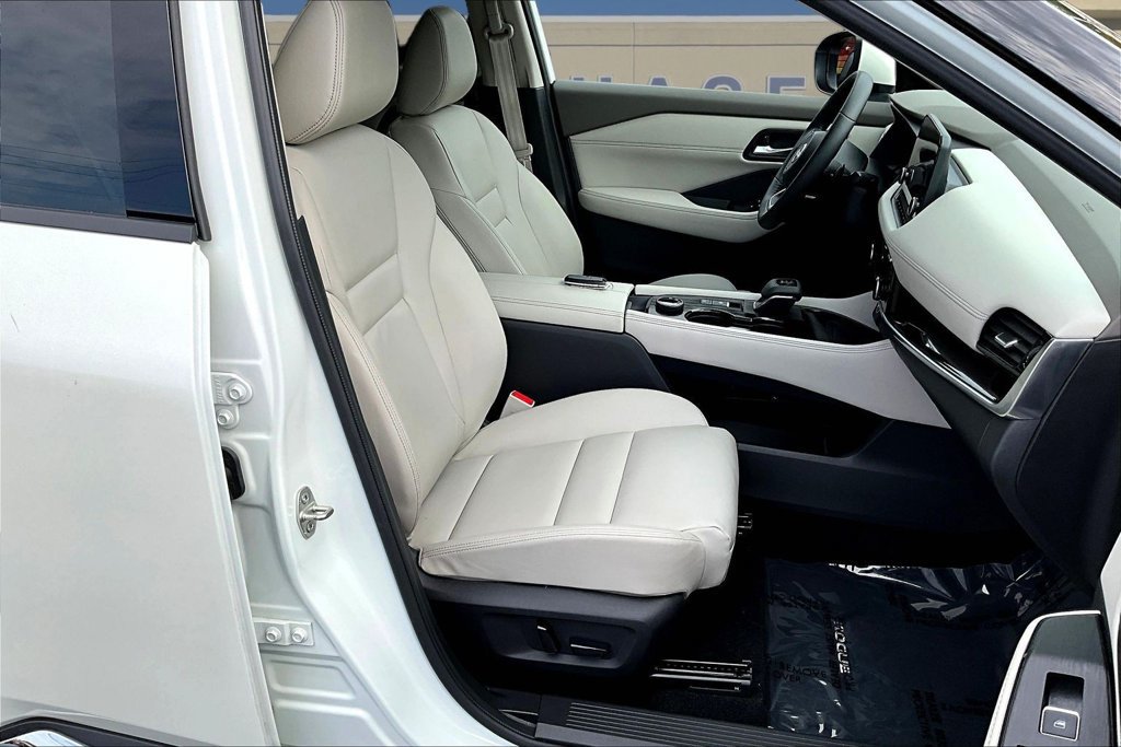 Used 2023 Nissan Rogue SL w/ SL Premium Package AWD/4WD image 31