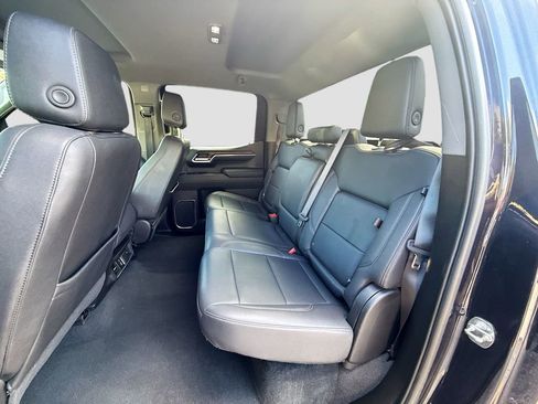 Used 2024 GMC Sierra 1500 SLT RWD image 25