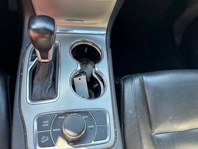 Used 2020 Jeep Grand Cherokee Limited AWD/4WD image 18