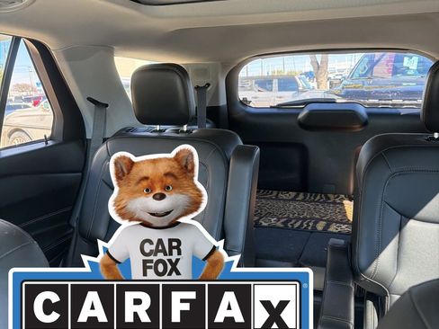 Used 2022 Ford Explorer XLT w/ Equipment Group 202A image 4