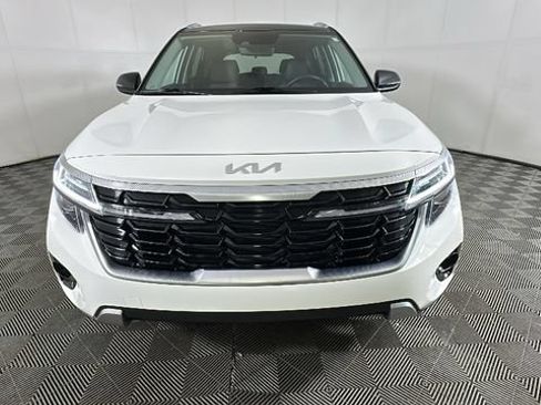 Used 2024 Kia Seltos S AWD/4WD image 7