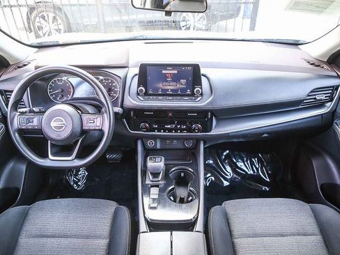 Used 2021 Nissan Rogue SV image 15