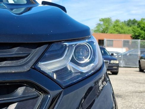 Used 2021 Chevrolet Equinox LT FWD image 9