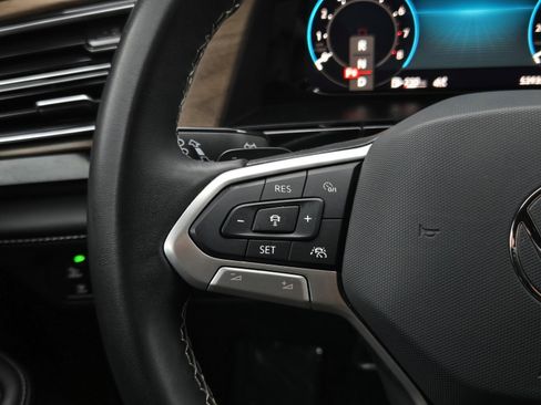 Used 2024 Volkswagen Atlas SE image 20